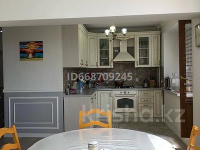 4-бөлмелі пәтер · 122 м² · 5/5 қабат, мкр Мамыр-7 1, бағасы: 82 млн ₸ в Алматы, Ауэзовский р-н