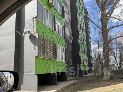 3-бөлмелі пәтер · 64 м² · 2/9 қабат, мкр Строитель 27/1, бағасы: 20.5 млн ₸ в Уральске