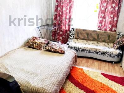 1-комнатная квартира · 40 м² · 1/5 этаж, Майкудук, 11 квартал 10 — ДК за 12 000 〒 в Караганде, Алихана Бокейханова р-н