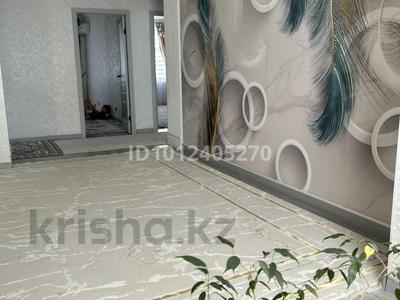 4-комнатная квартира · 98 м² · 4 этаж, 27-й мкр. 38 за 26.5 млн ₸ в Актау, 18-й мкр 