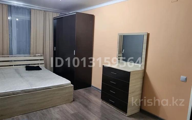 1-бөлмелі пәтер · 38 м² · 1/4 қабат, Зеина Шашкина 15 — Возле Есентая, бағасы: 350 000 ₸ в Алматы, Бостандыкский р-н — фото 2