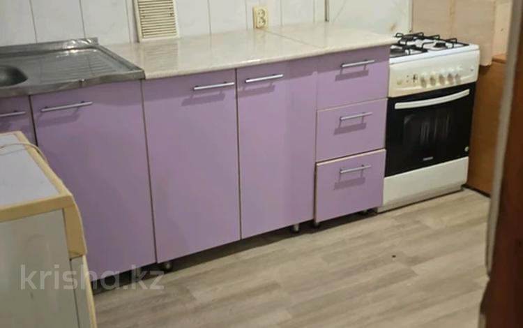 2-бөлмелі пәтер · 40 м² · 1/3 қабат, Лукина 11, бағасы: 130 000 ₸ в  — фото 2