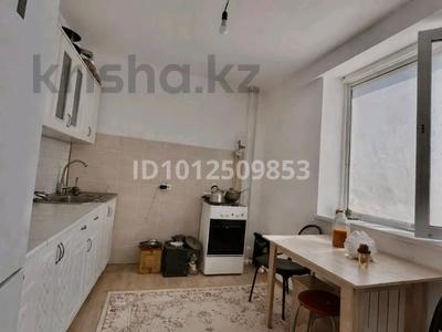 2-бөлмелі пәтер · 63 м² · 8/9 қабат, мкр. Зачаганск пгт 35, бағасы: 24 млн ₸ в Уральске