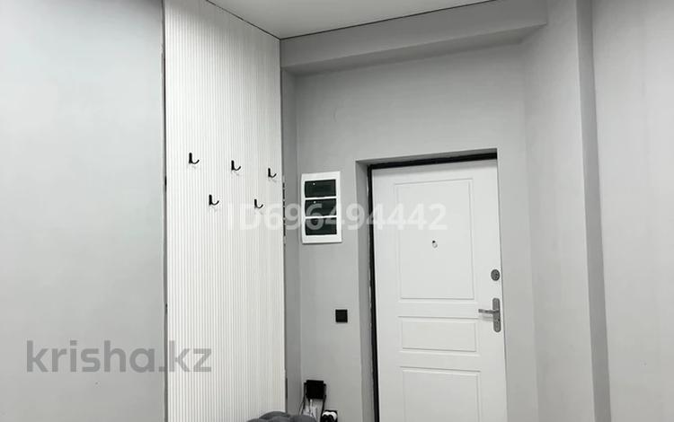 2-комнатная квартира · 87 м² · 5/5 этаж, мкр Самал, Мкрн Самал 15 за 35 млн ₸ в Атырау — фото 2