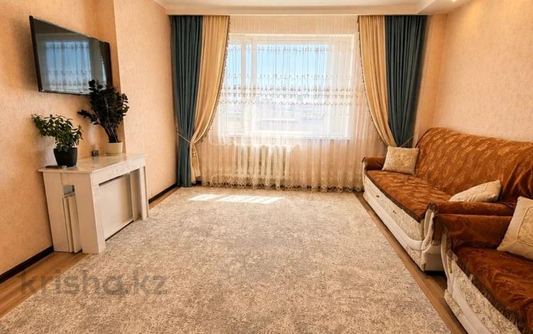 2-комнатная квартира · 60 м² · 11/12 этаж, Сауран 3/1 за 36 млн ₸ в Астане, Есильский р-н — фото 2