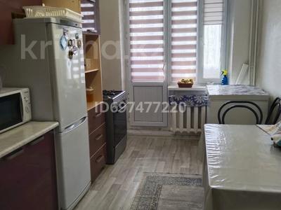 Продажа квартир в Алматинской обл.: 3-комнатная квартира · 65.3 м² · 1/5 этаж, Водник 61 за 30 млн 〒 3-комнатная квартира · 65.3 м² · 1/5 этаж, Водник 61 за 30 млн 〒 в Боралдае (Бурундай), мкр Водник-2