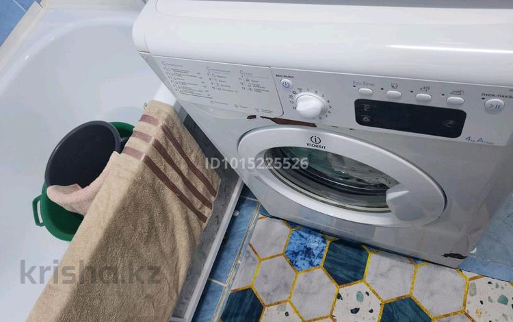 3-бөлмелі пәтер · 50 м² · 3/5 қабат, Короленко — пед институт, бағасы: 15.5 млн ₸ в Уральске — фото 2