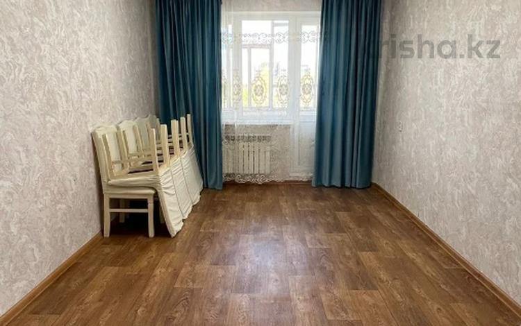 3-комнатная квартира · 61.6 м² · 5/5 этаж, Абая за 18 млн ₸ в Уральске — фото 2