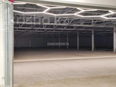 Свободное назначение, магазины и бутики, склады • 2408 м² за ~ 10.8 млн 〒 в Боралдае (Бурундай)
