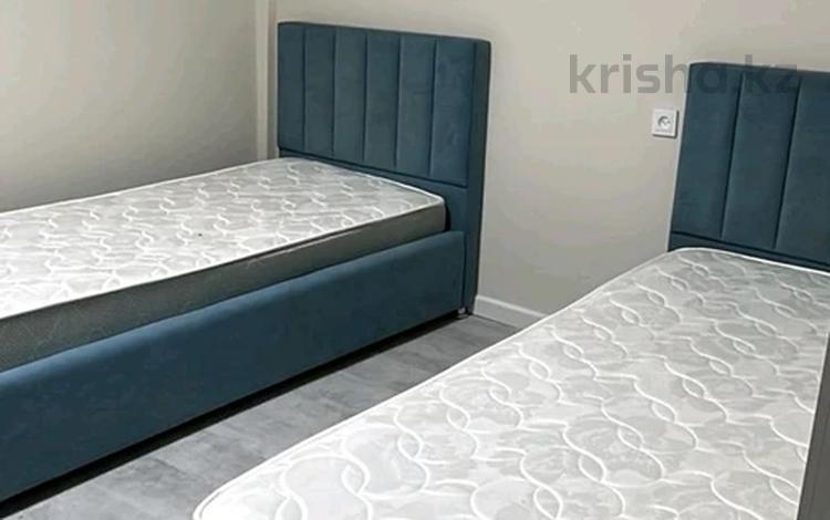 1-комнатная квартира · 35 м² · 1/2 этаж, ПРОСПЕКТ РАЙЫМБЕКА 25 — ЖЕТЫСУЙСКАЯ за 180 000 ₸ в Алматы, Медеуский р-н — фото 2