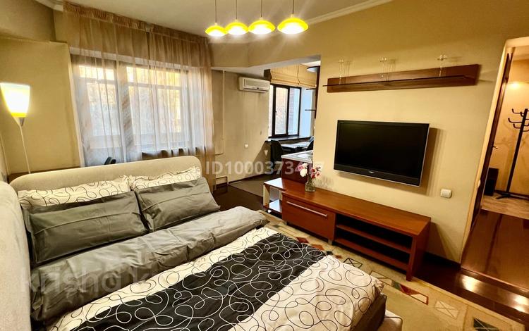 1-бөлмелі пәтер · 37 м² · 4/5 қабат, Байсеитовой 45, бағасы: 400 000 ₸ в Алматы, Бостандыкский р-н — фото 2