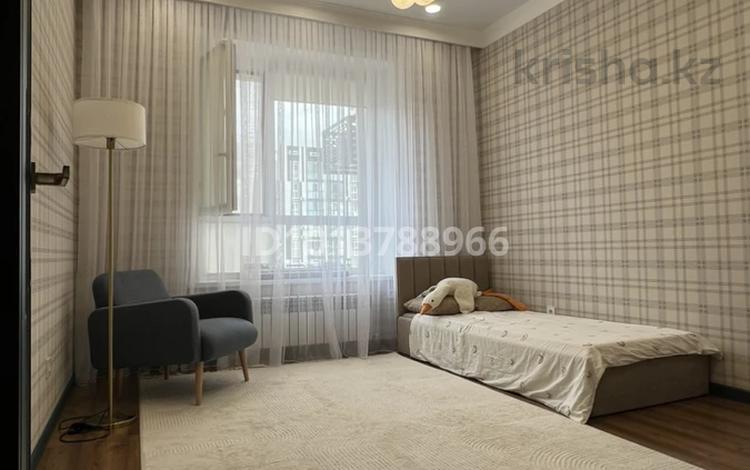 3-комнатная квартира · 105 м² · 3/7 этаж, мкр. Алтын орда 51В за 72 млн ₸ в Актобе — фото 2