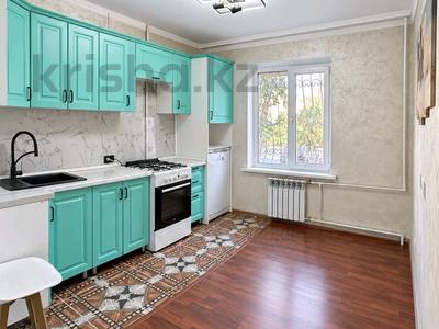 3-комнатная квартира · 75 м² · 1/5 этаж, мкр Мамыр-7 8 — 3 минуты до метро за 49.5 млн ₸ в Алматы, Ауэзовский р-н