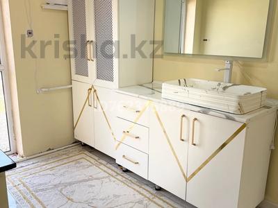Дом · 4 комнаты · 160 м², 225 25 — Саттарханов бойына жакын. Венеция га 6-7 минут за 20 000 〒 в Туркестане