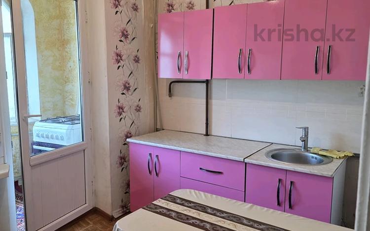 1-комнатная квартира · 40 м² · 4/5 этаж, 4микр 3 за 140 000 ₸ в Конаеве — фото 2