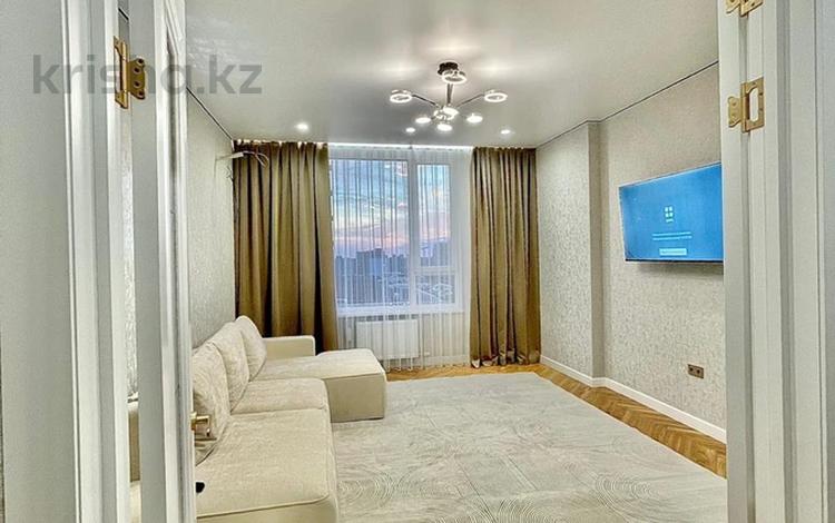 3-комнатная квартира · 90 м² · 14/22 этаж, Туран 57/1 за 550 000 ₸ в Астане, Нура р-н — фото 15