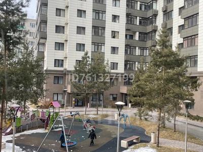 3-комнатная квартира · 100 м² · 2/12 этаж, Кабанбай Батыра 225 — Байзакова за 120 млн 〒 в Алматы, Алмалинский р-н