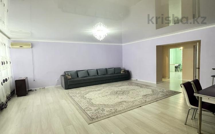 3-комнатная квартира, 112 м², 9/9 этаж, мкр Юго-Восток, мкр Орбита 16/1 за 38 млн 〒 в Караганде, Казыбек би р-н — фото 4