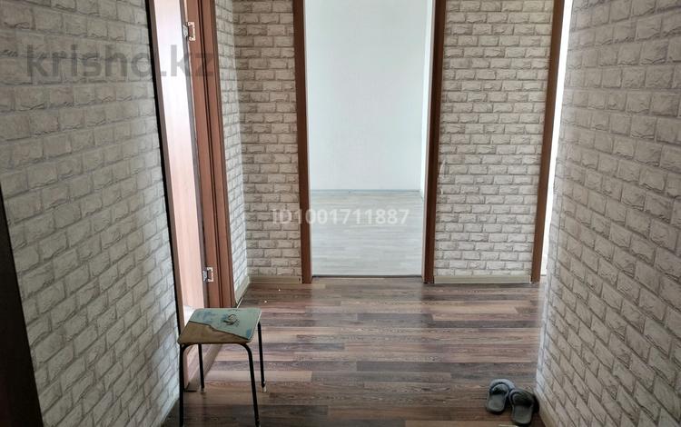 3-комнатная квартира · 67 м² · 5/5 этаж, 11 6 — Магазин Астана за 6 млн 〒 в Житикаре — фото 2
