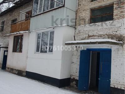 2-бөлмелі пәтер · 60 м² · 2/2 қабат, Сейфулина 24 — Больницы, бағасы: 12 млн ₸ в Сарыкемере
