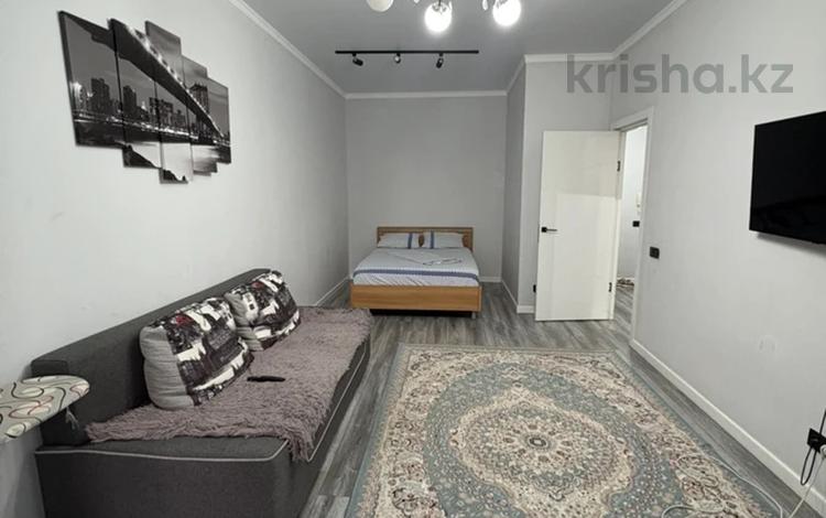 1-бөлмелі пәтер · 45 м² · 11/21 қабат, Кабанбай батыра 29, бағасы: 30.5 млн ₸ в Астане, Нура р-н — фото 2