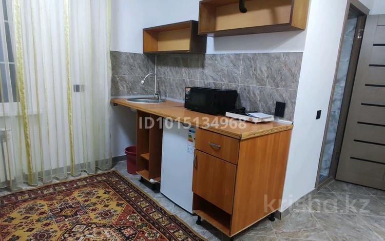 1-бөлмелі пәтер · 20 м² · 2/2 қабат, Көкқайнар ш/а., Басаркобыз, бағасы: 140 000 ₸ в Алматы, Алатауский р-н — фото 2