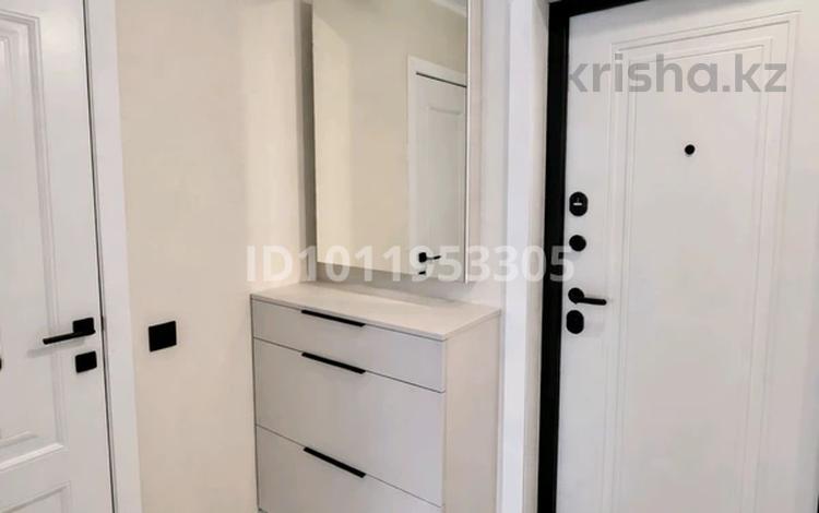 2-комнатная квартира · 44.6 м² · 1/5 этаж, Просп. Республики 8 за 250 000 ₸ в Караганде, Казыбек би р-н — фото 2