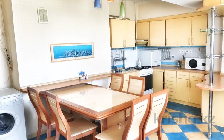 3-комнатная квартира · 100 м² · 11/12 этаж, Достык 44 — Джамбула за 580 000 〒 в Алматы, Медеуский р-н — фото 2