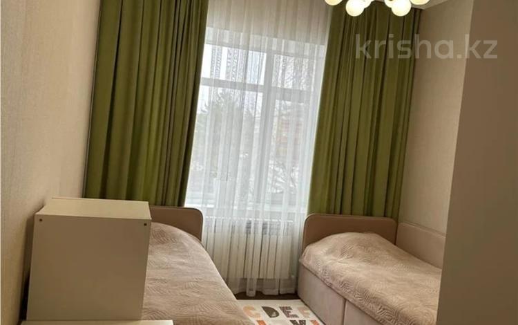 3-комнатная квартира · 73 м² · 2/10 этаж, мкр Юго-Восток, муканова за 41.2 млн ₸ в Караганде, Казыбек би р-н — фото 13