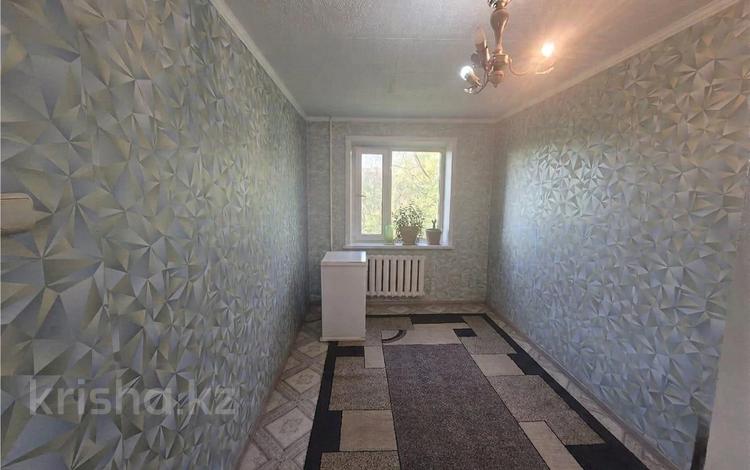 3-бөлмелі пәтер · 61.9 м² · 4/5 қабат, 14-шағынаудан, бағасы: 10.7 млн ₸ в Караганде, Алихана Бокейханова р-н — фото 4