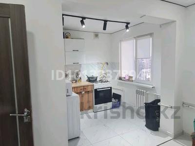 4-бөлмелі пәтер · 61 м² · 5/5 қабат, пгт Балыкши, Каршымбай Ахмедиярова 26, бағасы: 16 млн ₸ в Атырау