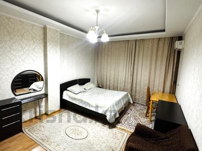 2-комнатная квартира · 90 м² · 6/13 этаж, Варламова — Пр. Абая за 66.5 млн 〒 в Алматы, Алмалинский р-н