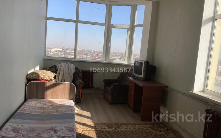 3-бөлмелі пәтер · 86 м², Толе би 17/1 — Атшабар ш. а, бағасы: 23 млн ₸ в Таразе — фото 2