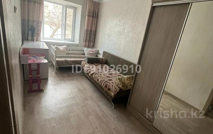 2-комнатная квартира, 45 м², 2/5 этаж, Байконурова 116 за 16 млн 〒 в Жезказгане — фото 2