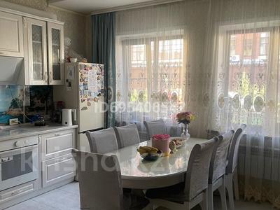 Продажа квартир в Восточно-Казахстанской обл.: 4-комнатная квартира · 139 м² · 1/5 этаж, Дружбы народов 2/3 за 60 млн 〒 4-комнатная квартира · 139 м² · 1/5 этаж, Дружбы народов 2/3 за 60 млн 〒 в Усть-Каменогорске