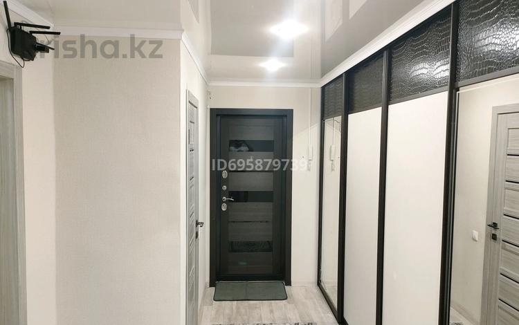 2-бөлмелі пәтер · 77 м² · 8/10 қабат, Ворушина 26Б, бағасы: 32 млн ₸ в Павлодаре — фото 2