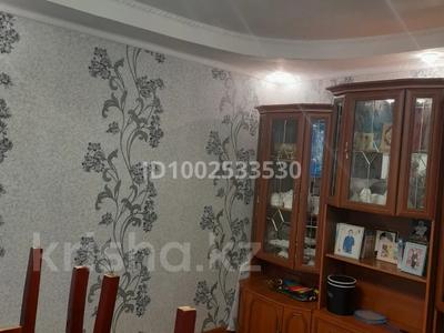 4-бөлмелі пәтер · 75.8 м² · 4/5 қабат, "Самал" 7 мкр 5 — С.Сейфуллина- Әл-Фараби, бағасы: 21 млн 〒 в Таразе