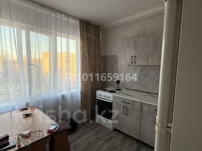 3-бөлмелі пәтер · 80 м² · 4/5 қабат, Льва Толстого 4, бағасы: 250 000 ₸ в Усть-Каменогорске