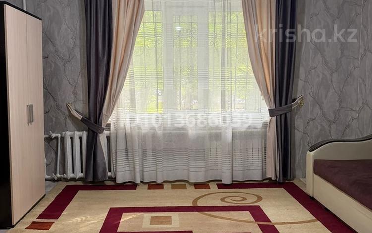 1-комнатная квартира · 40 м² · 1/10 этаж, мкр Юго-Восток, Мкр Гульдер 1 3 — Возле Нормы за 14 млн ₸ в Караганде, Казыбек би р-н — фото 2