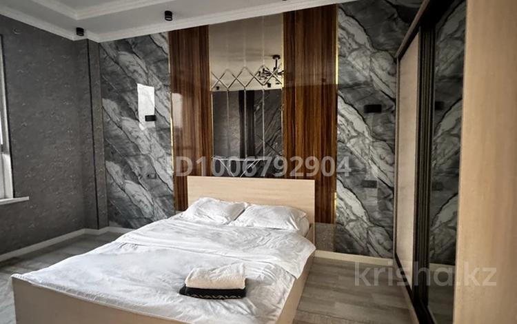 2-комнатная квартира · 80 м² · 3/9 этаж, 17-й микрорайон 26/5 — Рядом тц Север за 20 000 ₸ в Шымкенте, Аль-Фарабийский р-н — фото 6
