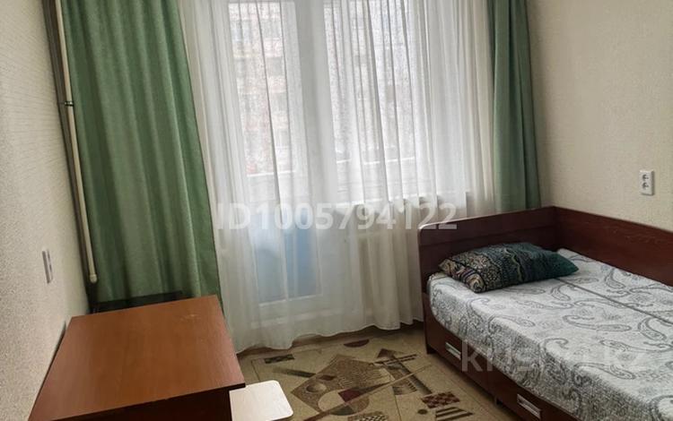 3-комнатная квартира · 75 м² · 3/10 этаж, Физкультурная 9 — Докучаева за 280 000 ₸ в Семее — фото 2
