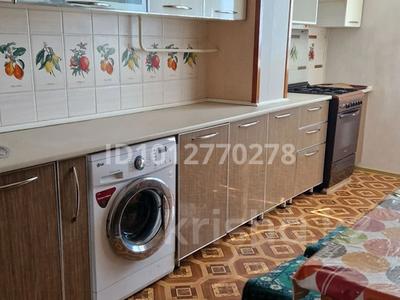 3-комнатная квартира · 68 м² · 4/5 этаж, 28-й мкр 20 — Ақжелкен, #20 школа за 19 млн ₸ в Актау