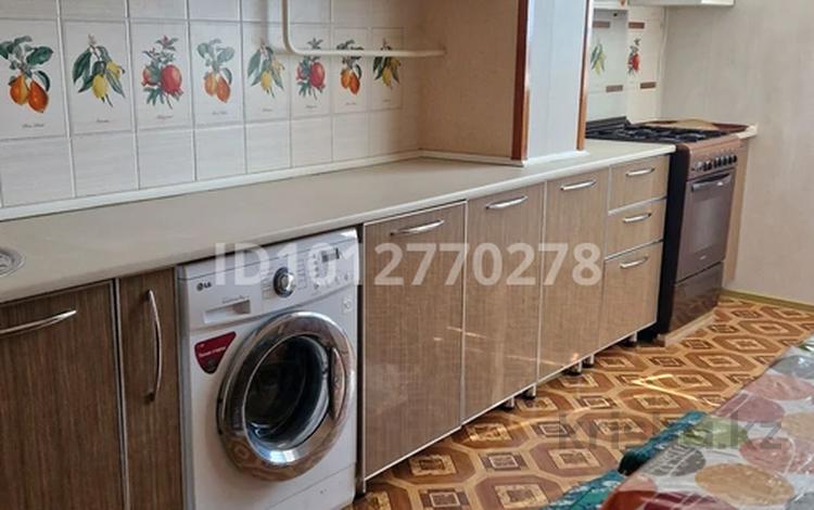 3-комнатная квартира · 68 м² · 4/5 этаж, 28-й мкр 20 — Ақжелкен, #20 школа за 19 млн ₸ в Актау — фото 2