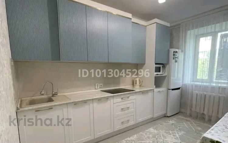 1-комнатная квартира · 42 м² · 3/9 этаж, Петрова 16/1 за 250 000 ₸ в Астане, Алматы р-н — фото 2