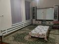 4-комнатный дом помесячно, 200 м², Тауке хан 1/5 за 120 000 〒 в Туркестане — фото 7