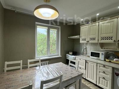 Продажа квартир в Алматы: 2-комнатная квартира · 48 м² · 4/5 этаж, мкр Аксай-4 92 за 32 млн 〒 2-комнатная квартира · 48 м² · 4/5 этаж, мкр Аксай-4 92 за 32 млн 〒 в Алматы, Ауэзовский р-н