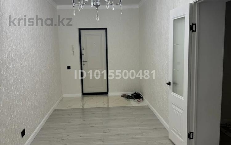 3-бөлмелі пәтер · 77 м² · 5/7 қабат, Болашақ ш/а., Бокенбай батыра 155 — район Юнис Сити, бағасы: 26 млн ₸ в Актобе, мкр Болашак — фото 2