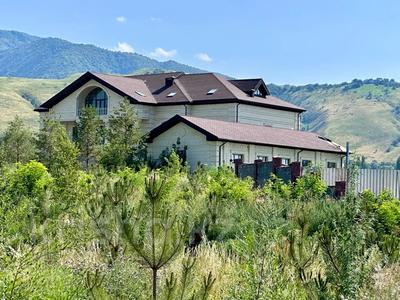Отдельный дом · 10 комнат · 2000 м² · 30 сот., Райымбека за 475 млн ₸ в Кызылкайрат