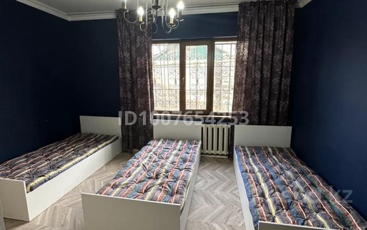 4 бөлме · 250 м² · 2/2 қабат, мкр Тастак-2, Бутлерова 97, бағасы: 65 000 〒 в Алматы, Алмалинский р-н — фото 10
