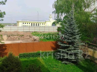 2-комнатная квартира, 42 м², 2/3 этаж, Ахметова 12 — маилина за 23.5 млн 〒 в Алматы, Турксибский р-н